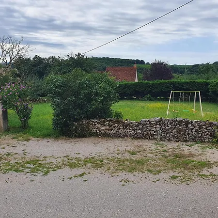 Le De Colette Maison En Pierre *