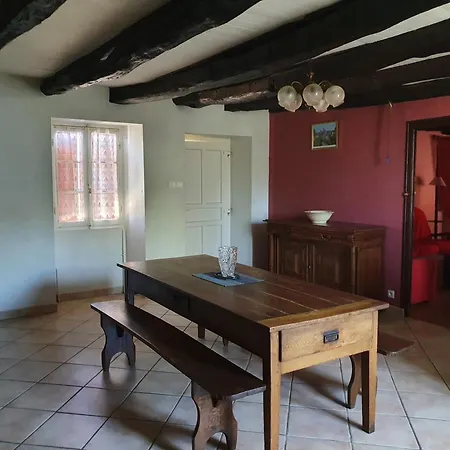 Le De Colette Maison En Pierre *